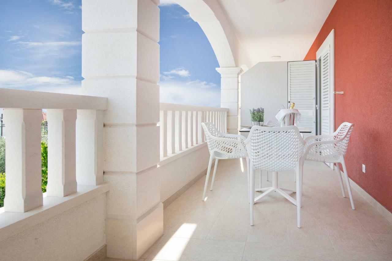 Villa Apartments Art تروغير المظهر الخارجي الصورة