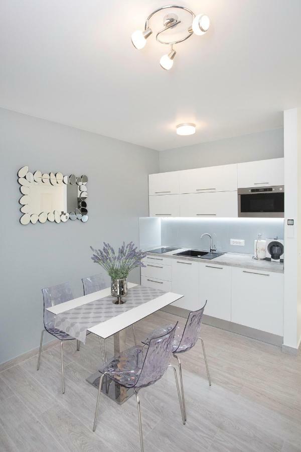 Villa Apartments Art تروغير المظهر الخارجي الصورة