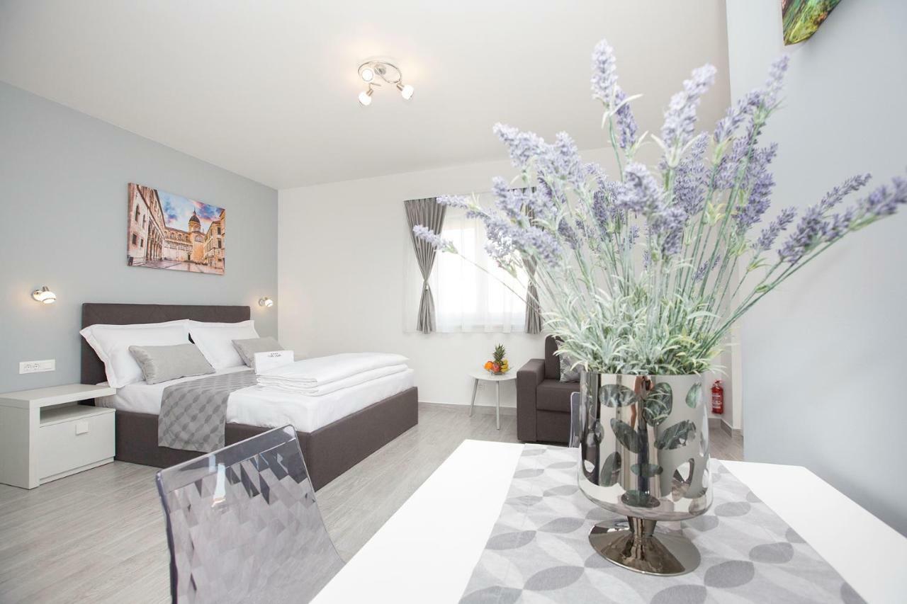 Villa Apartments Art تروغير المظهر الخارجي الصورة