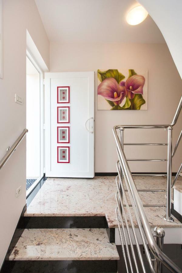 Villa Apartments Art تروغير المظهر الخارجي الصورة