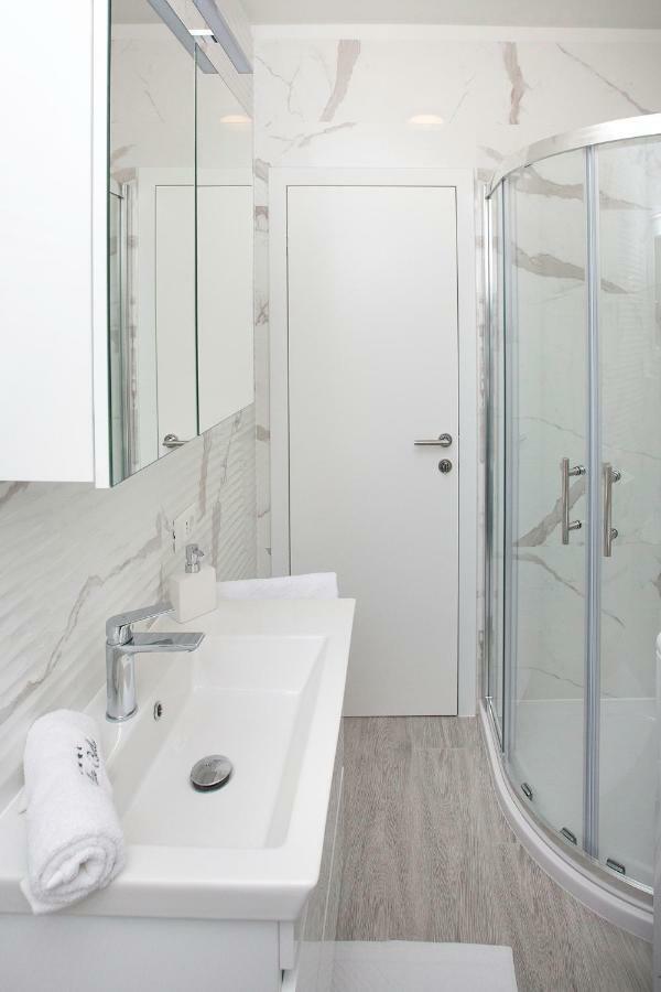 Villa Apartments Art تروغير المظهر الخارجي الصورة