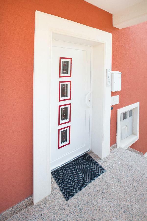 Villa Apartments Art تروغير المظهر الخارجي الصورة