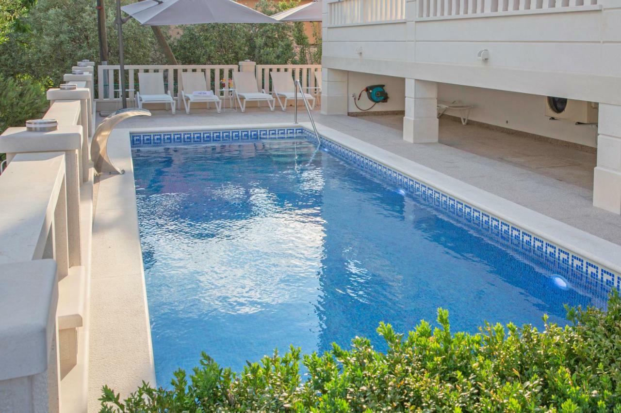 Villa Apartments Art تروغير المظهر الخارجي الصورة