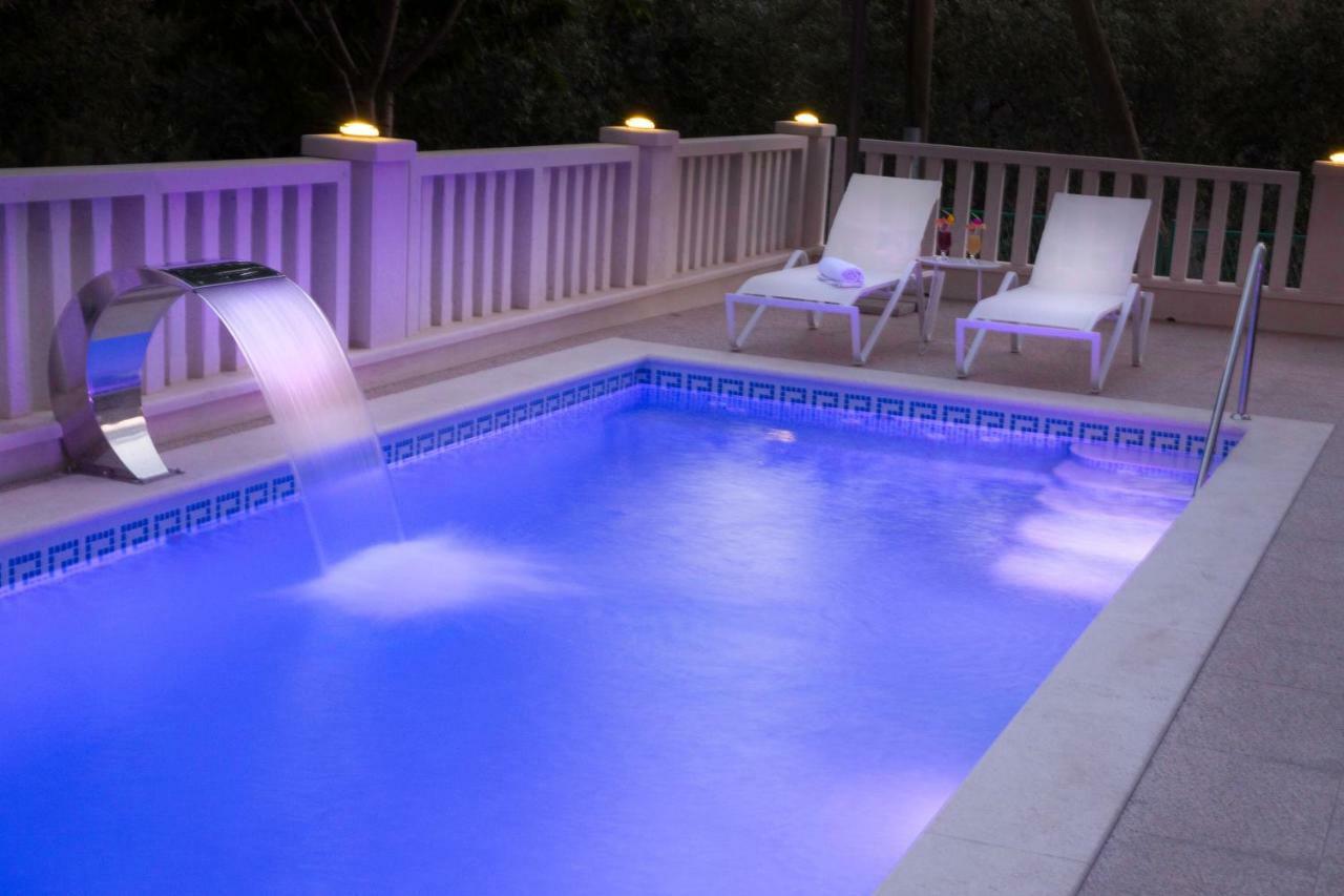 Villa Apartments Art تروغير المظهر الخارجي الصورة